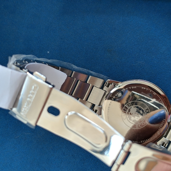 Citizen Eco-drive watch - Picture 5 of 6